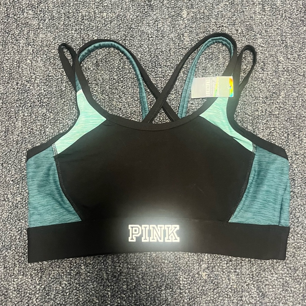 PINK Ultimate Sports Bra Size Medium